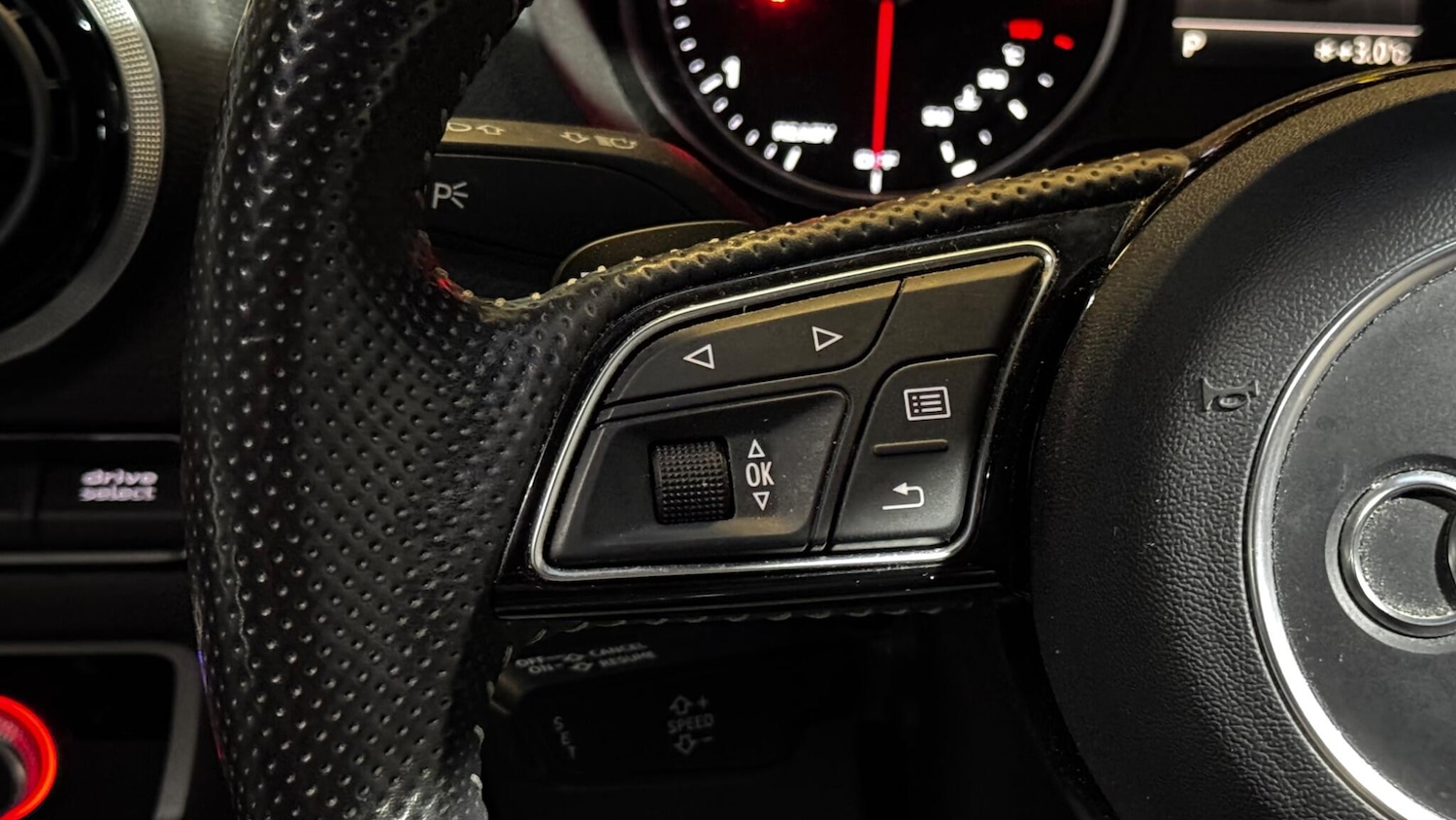 Used Audi A3 2016 for sale - 77400567: Photo 32