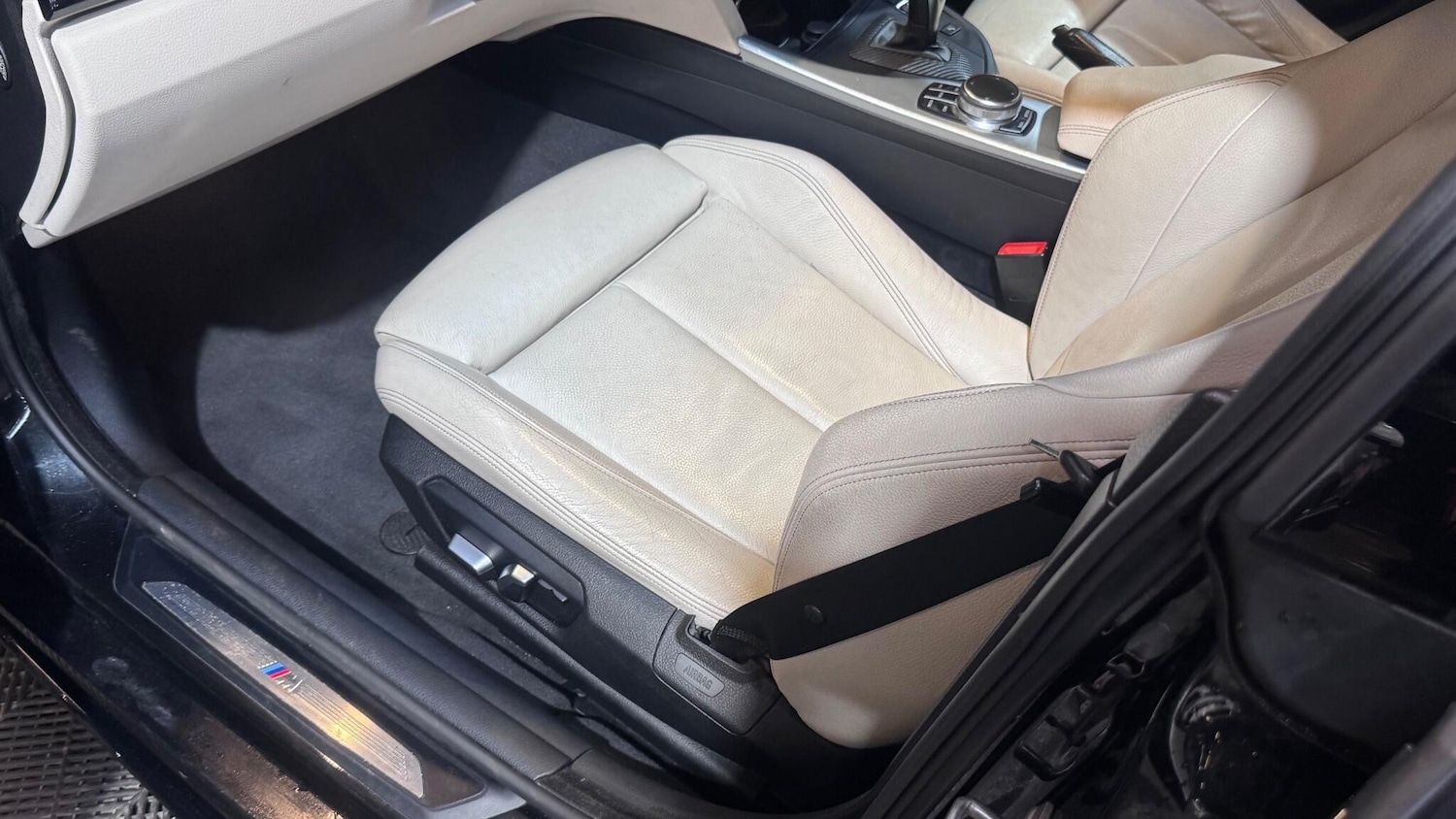 Used BMW 4 Series 2017 for sale - 77696092: Photo 60