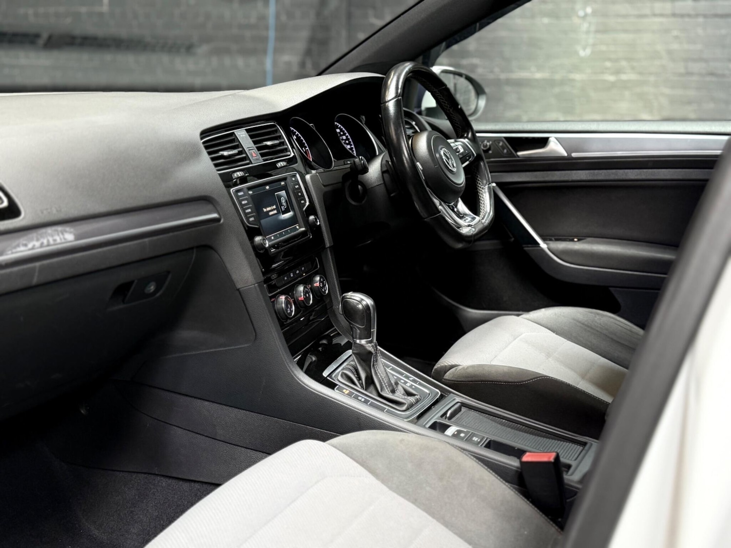 Used Volkswagen Golf 2016 for sale - 78007290: Photo 53