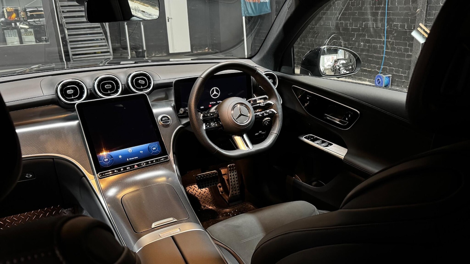 Used Mercedes-Benz GLC 2025 for sale - 77400564: Photo 50