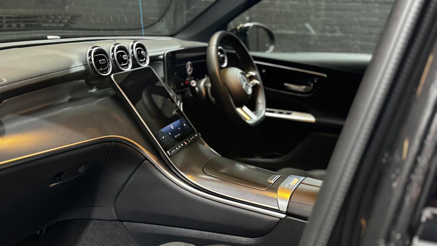 Used Mercedes-Benz GLC 2025 for sale - 77400564: Photo 51