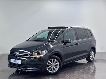 Used Volkswagen Touran 2018 for sale - 78481032: Photo