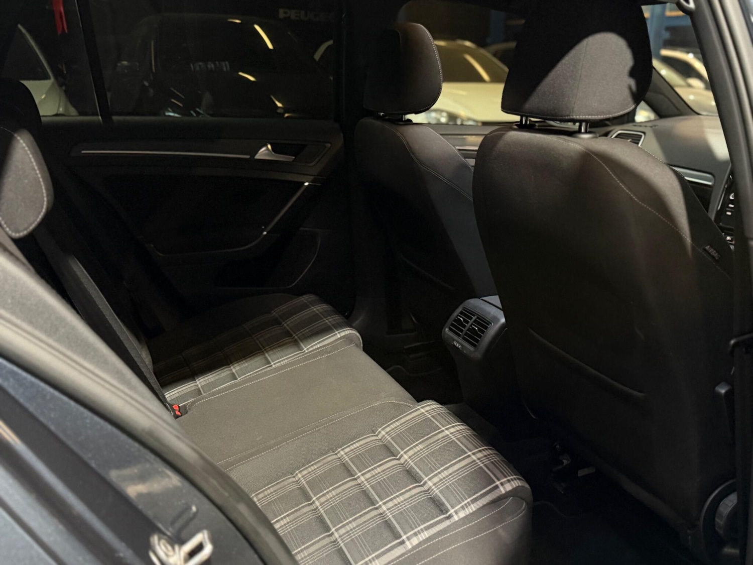 Used Volkswagen Golf 2019 for sale - 78047760: Photo 36