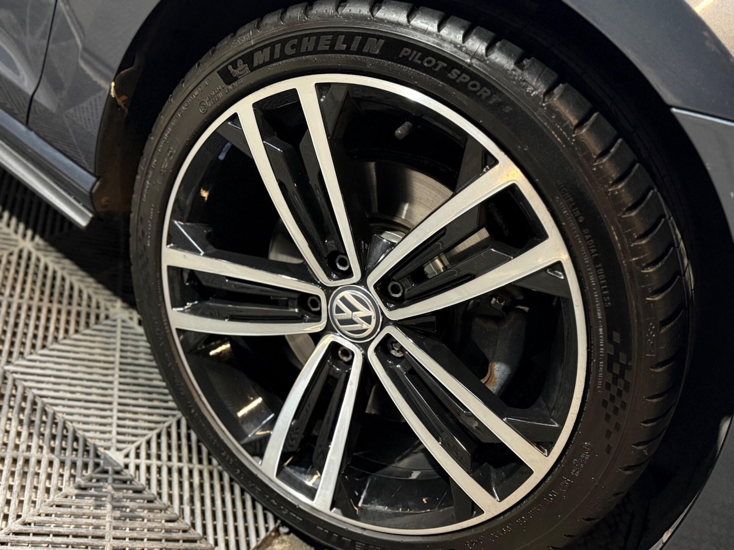 Used Volkswagen Golf 2019 for sale - 78047760: Photo 64