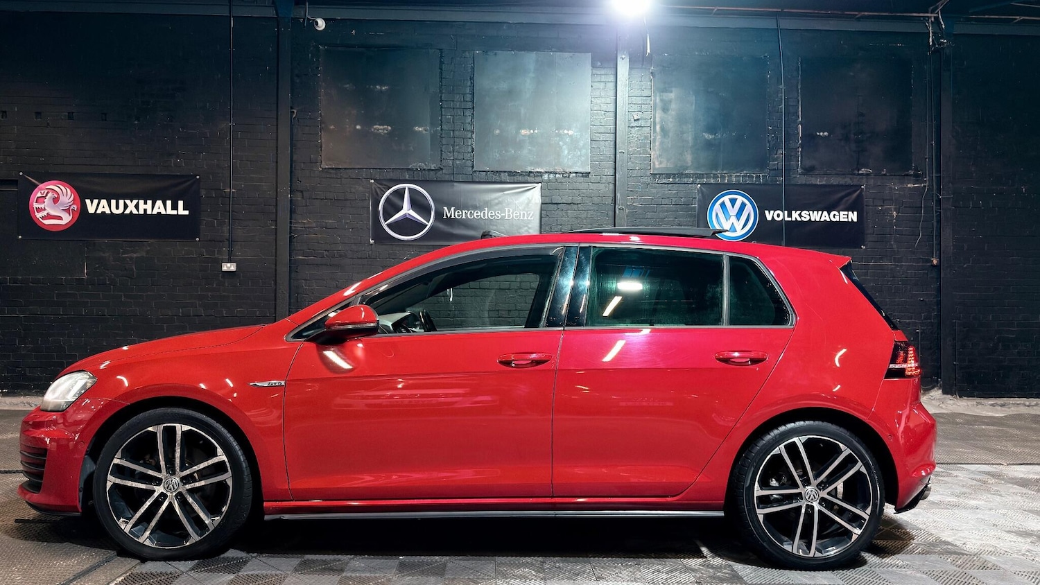 Used Volkswagen Golf 2015 for sale - 76585342: Photo 37