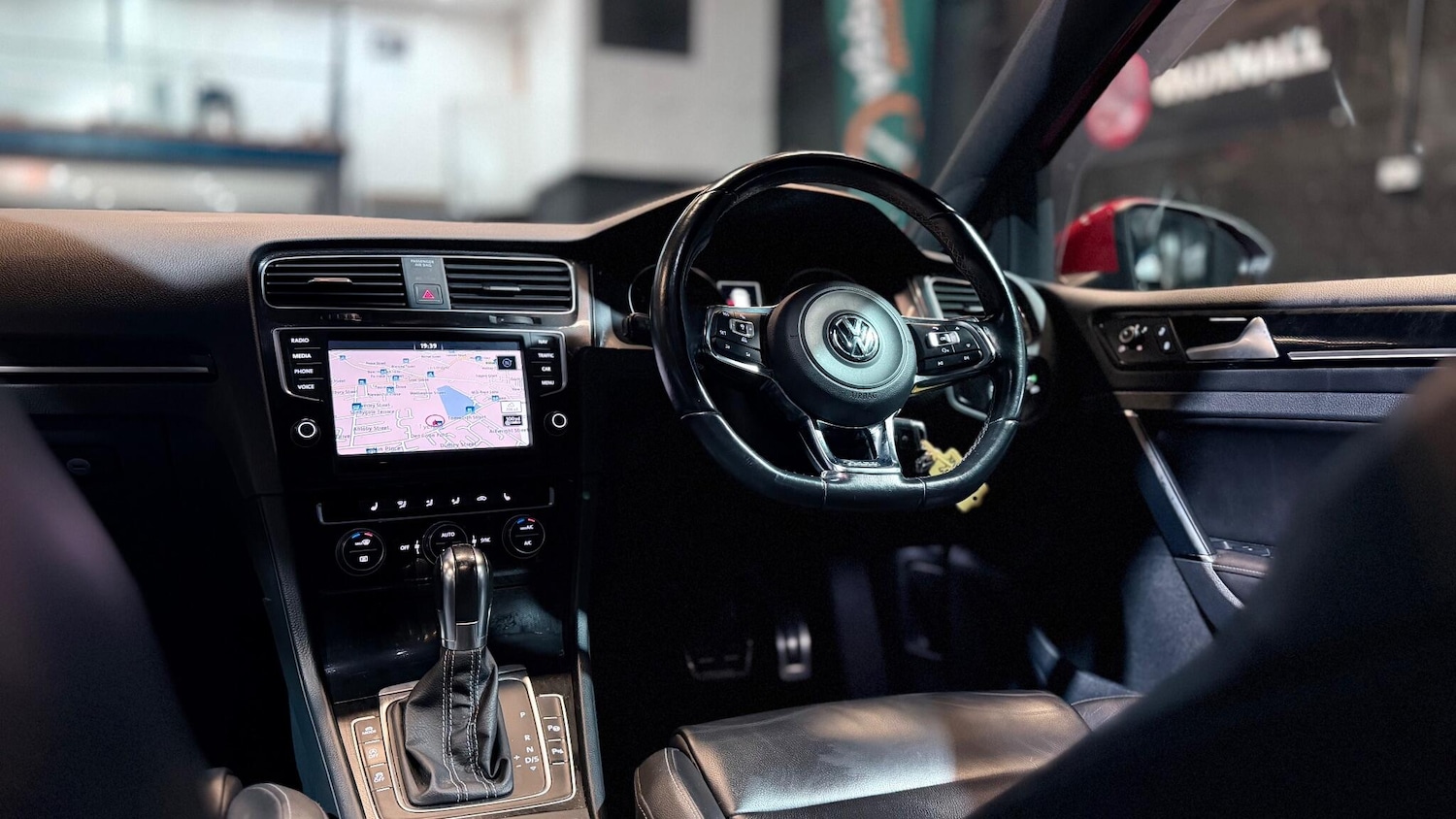 Used Volkswagen Golf 2015 for sale - 76585342: Photo 40