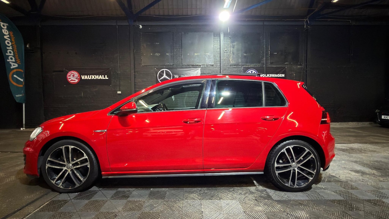 Used Volkswagen Golf 2015 for sale - 76585342: Photo 8