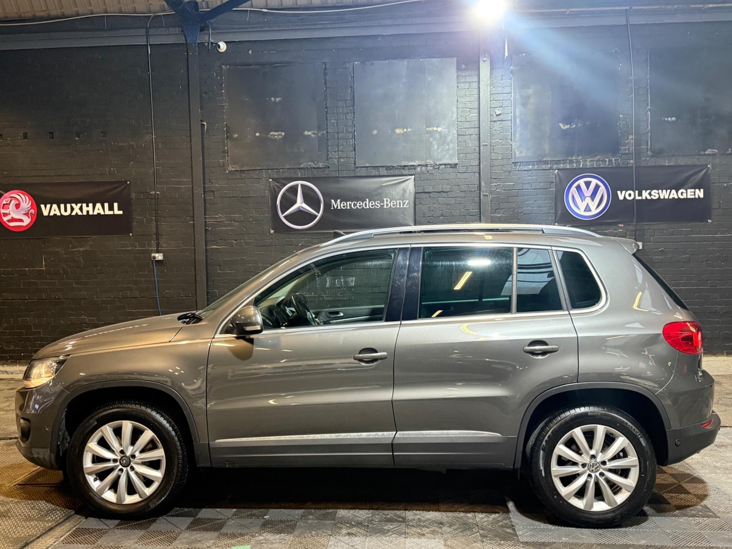 Used Volkswagen Tiguan 2014 for sale - 75904936: Photo 12