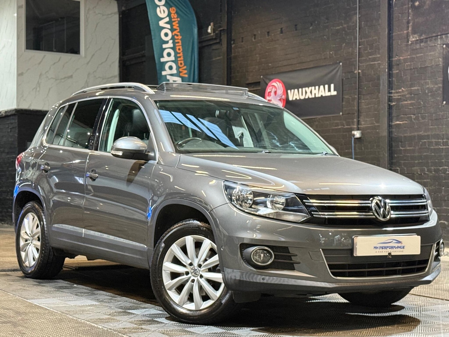 Used Volkswagen Tiguan 2014 for sale - 75904936: Photo 3
