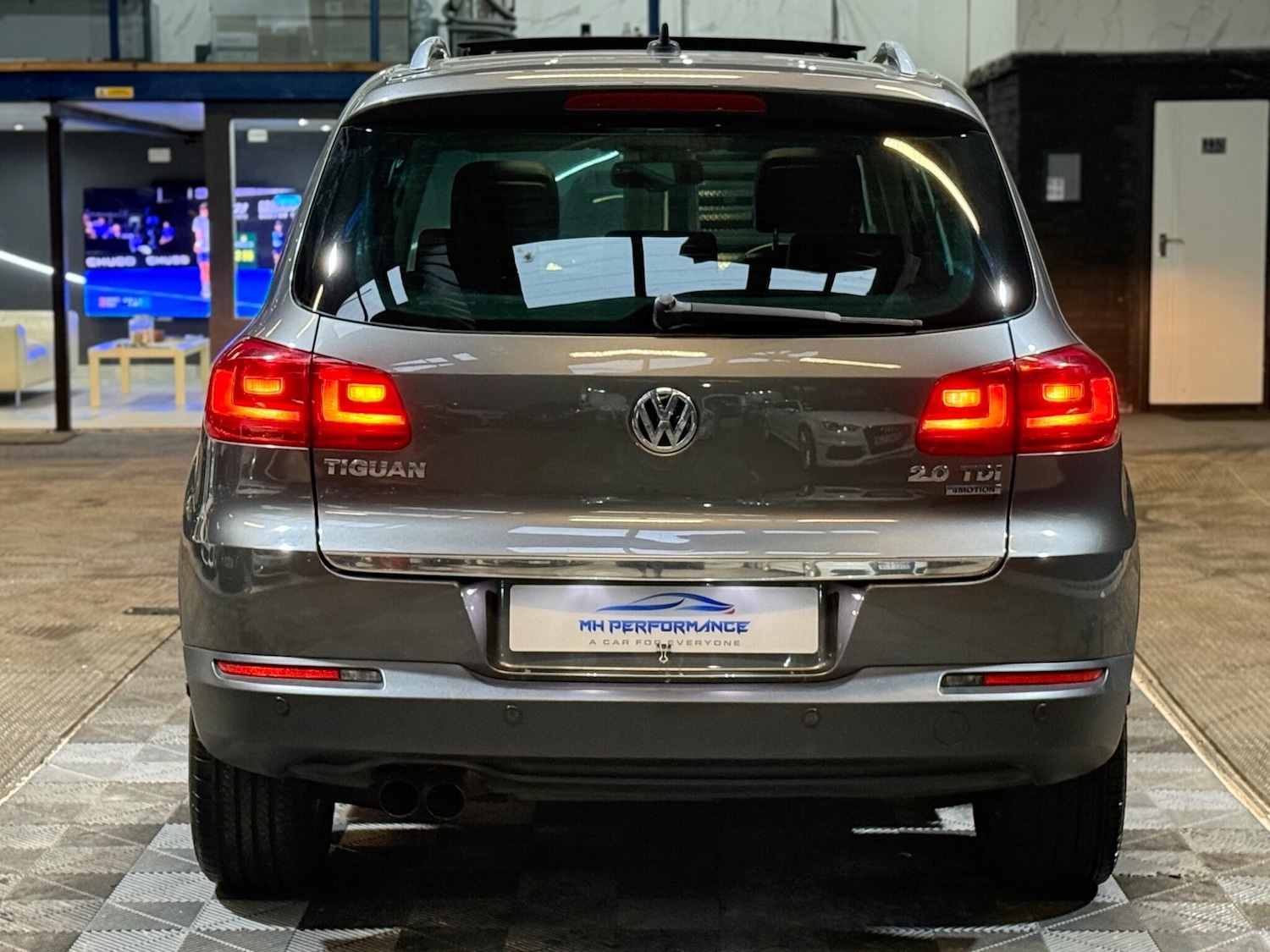 Used Volkswagen Tiguan 2014 for sale - 75904936: Photo 6