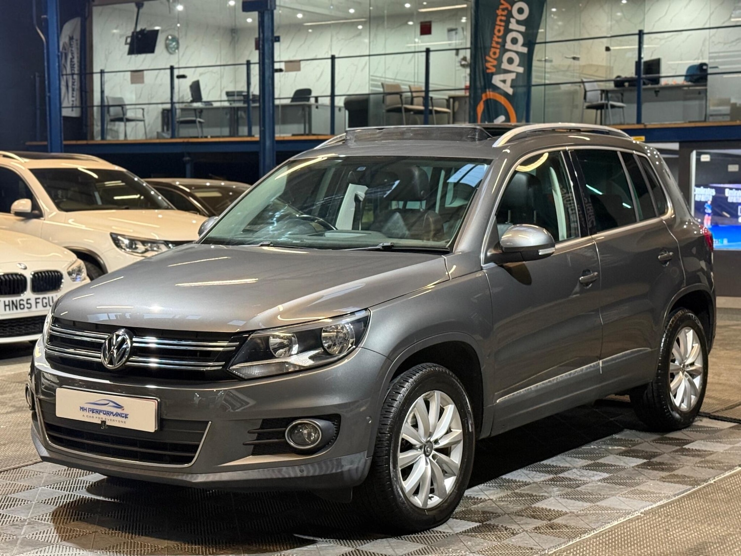 Used Volkswagen Tiguan 2014 for sale - 75904936: Photo 60