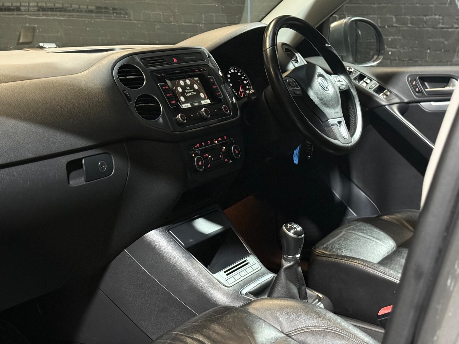 Used Volkswagen Tiguan 2014 for sale - 75904936: Photo 68
