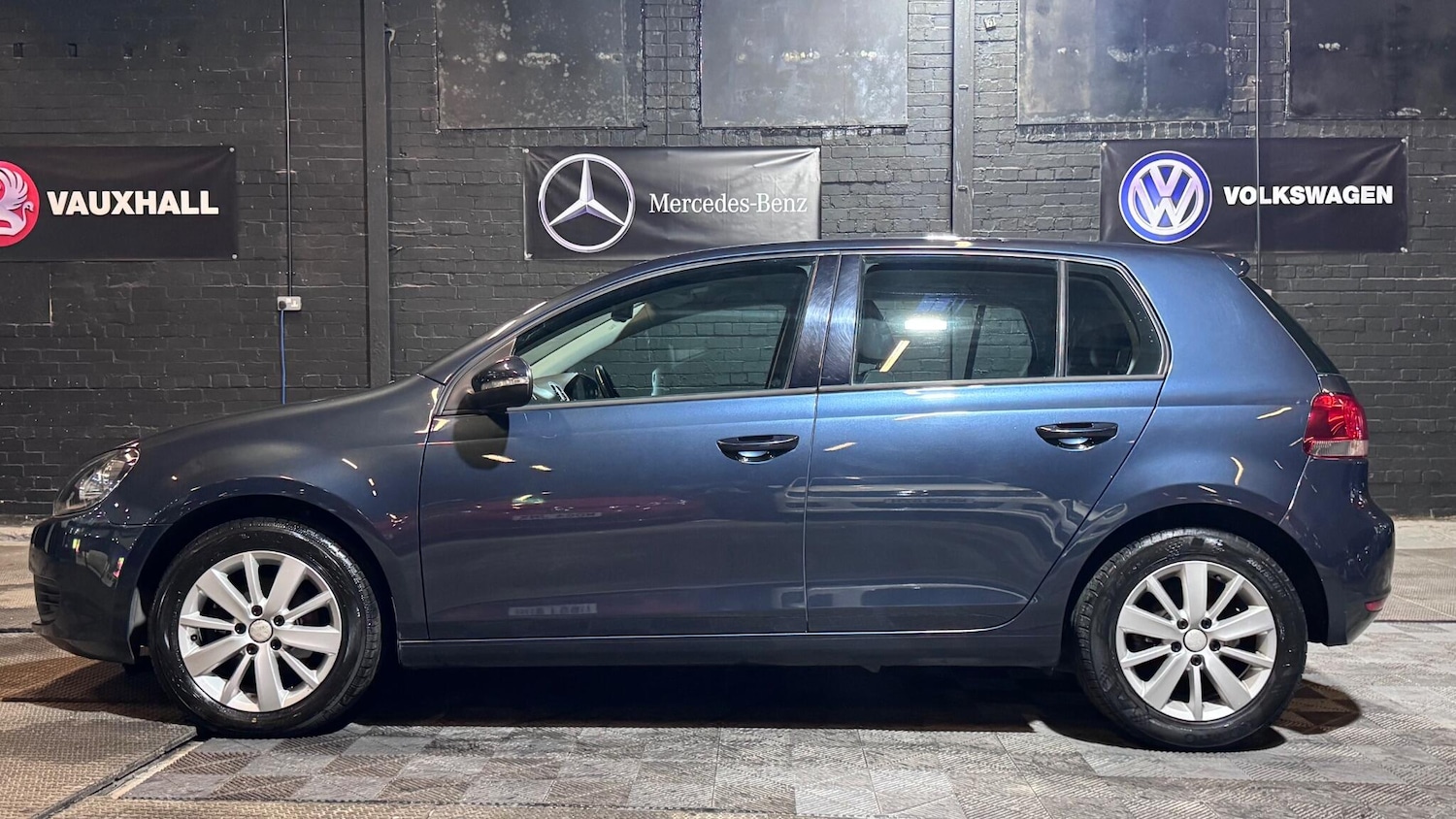 Used Volkswagen Golf 2010 for sale - 77041005: Photo 10