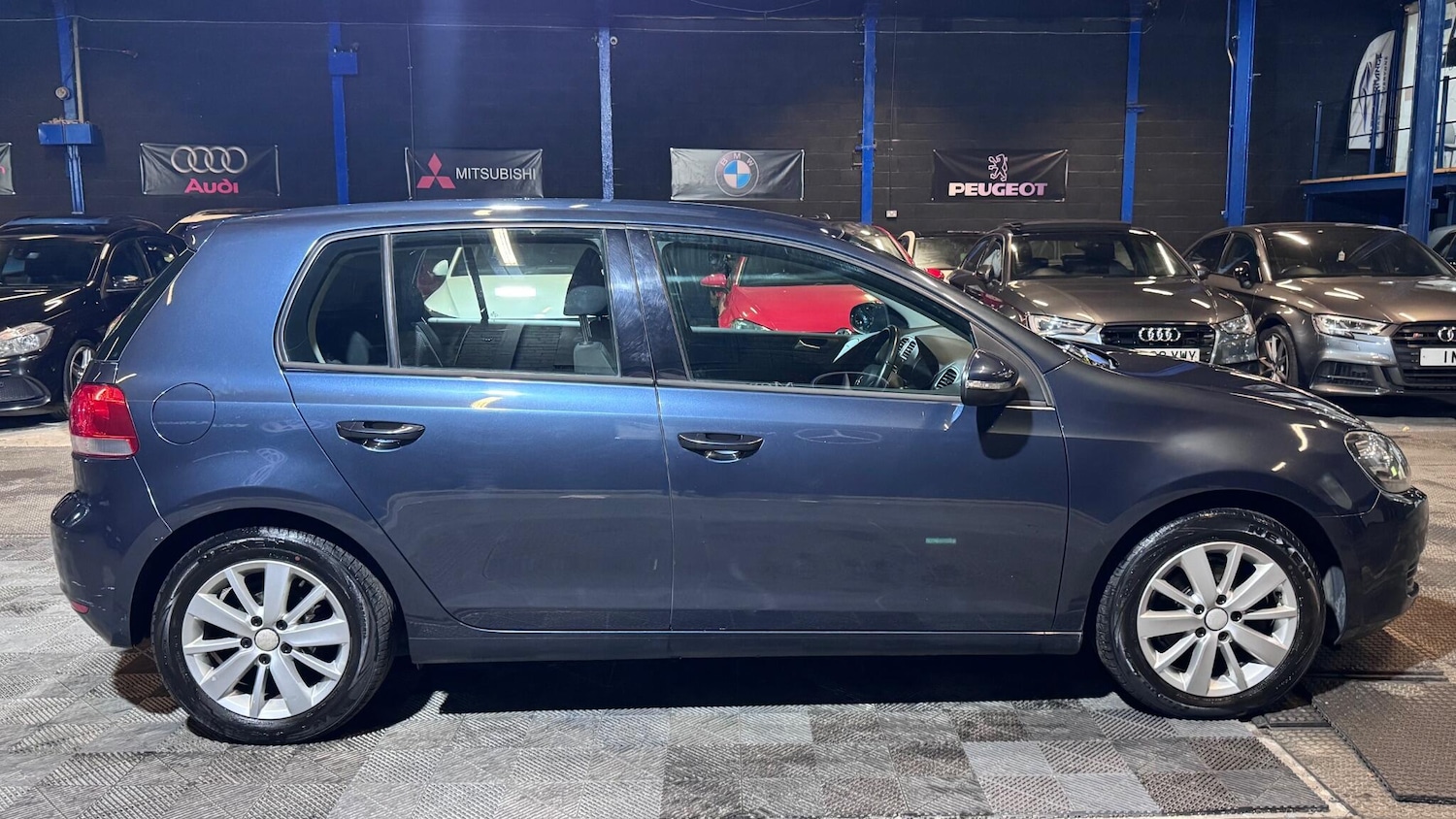 Used Volkswagen Golf 2010 for sale - 77041005: Photo 12