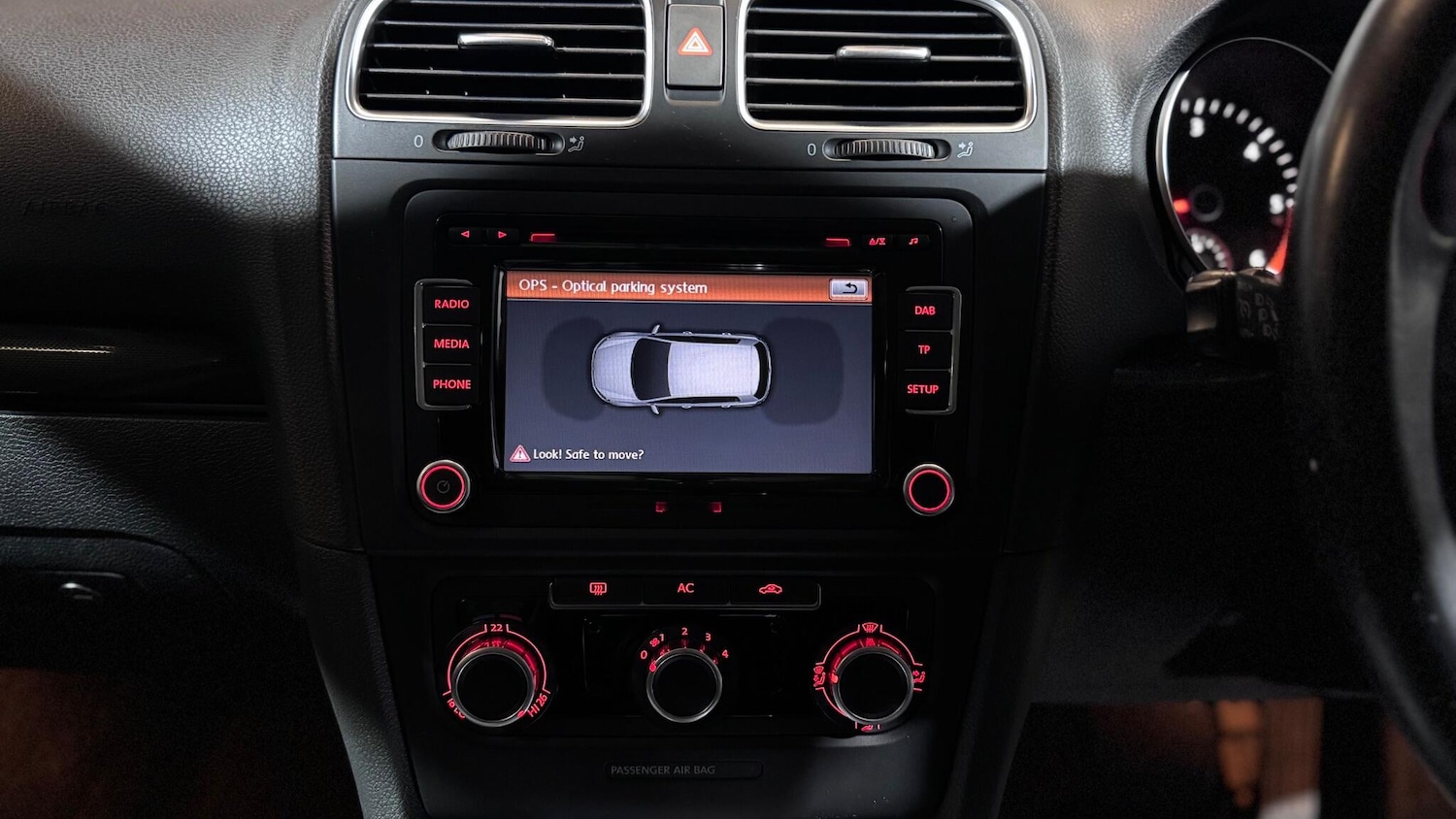 Used Volkswagen Golf 2010 for sale - 77041005: Photo 13