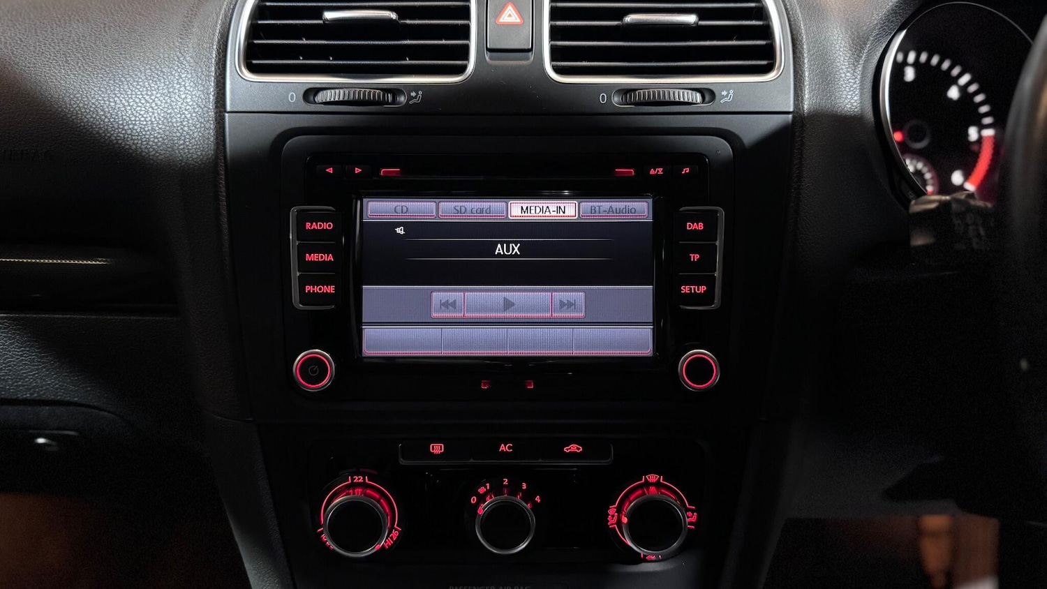 Used Volkswagen Golf 2010 for sale - 77041005: Photo 15