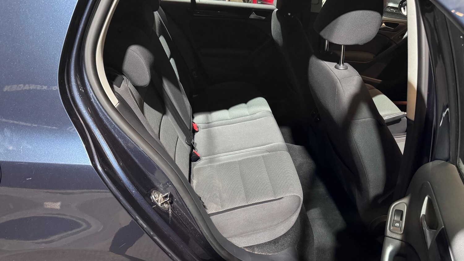 Used Volkswagen Golf 2010 for sale - 77041005: Photo 37