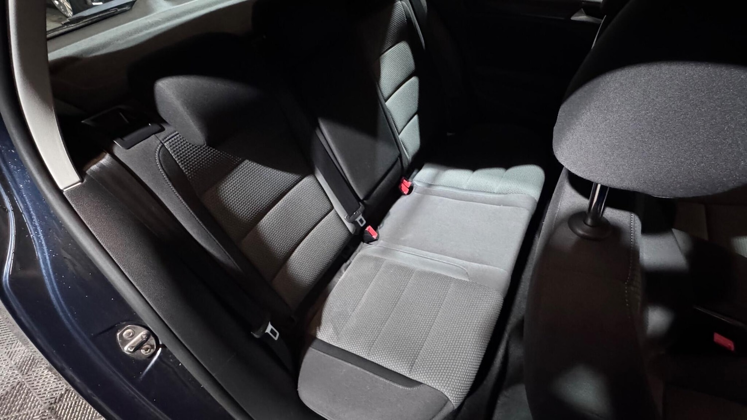 Used Volkswagen Golf 2010 for sale - 77041005: Photo 39