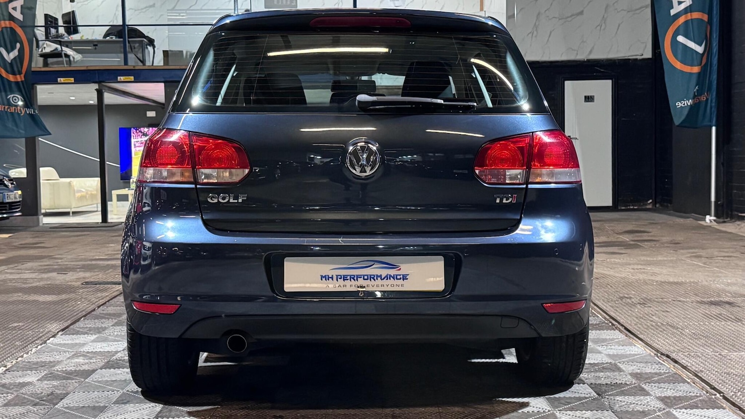 Used Volkswagen Golf 2010 for sale - 77041005: Photo 4