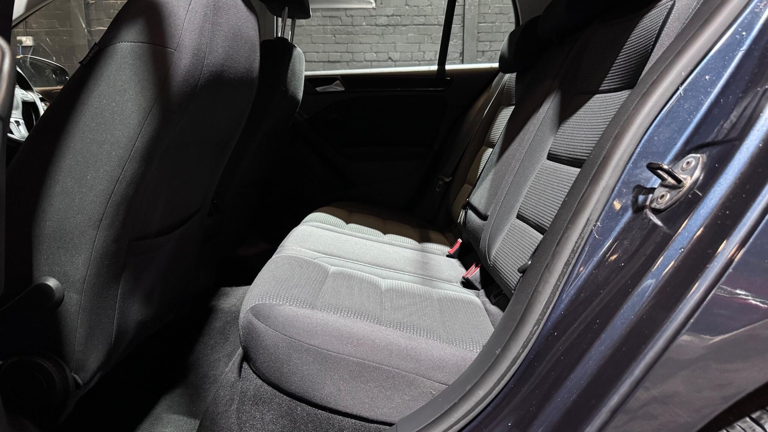 Used Volkswagen Golf 2010 for sale - 77041005: Photo 49