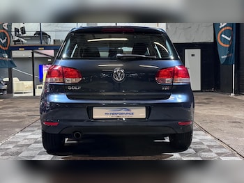 Used Volkswagen Golf 2010 for sale - 77041005: Photo