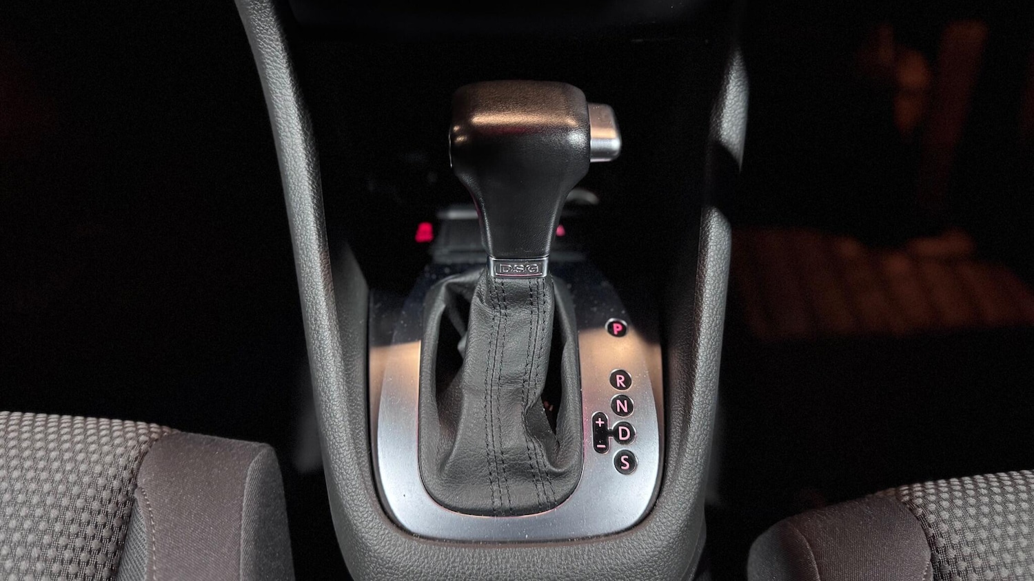 Used Volkswagen Golf 2010 for sale - 77041005: Photo 55