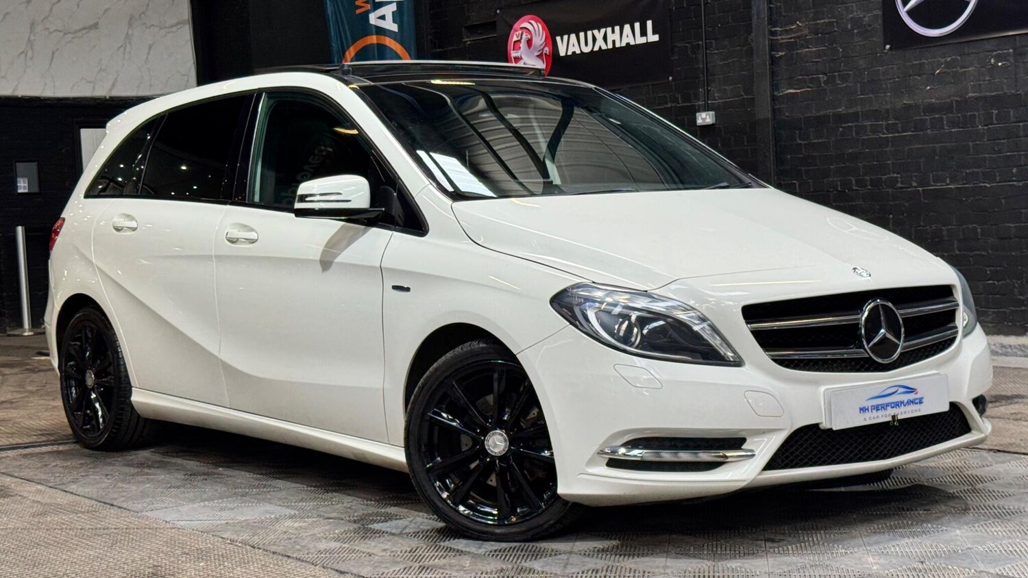 Used Mercedes-Benz B Class 2012 for sale - 77909147: Photo 23