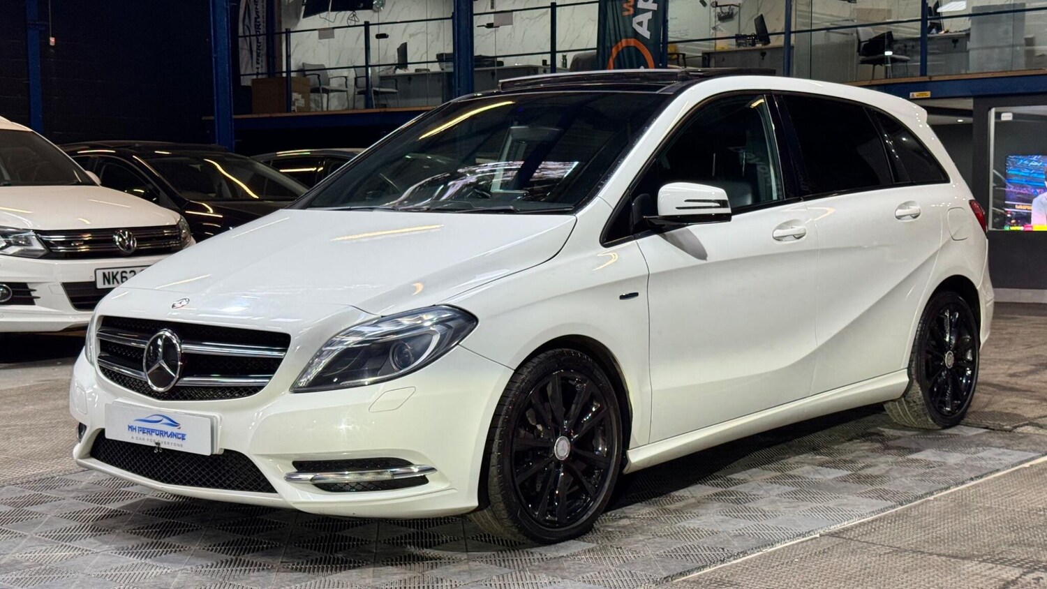 Used Mercedes-Benz B Class 2012 for sale - 77909147: Photo 30