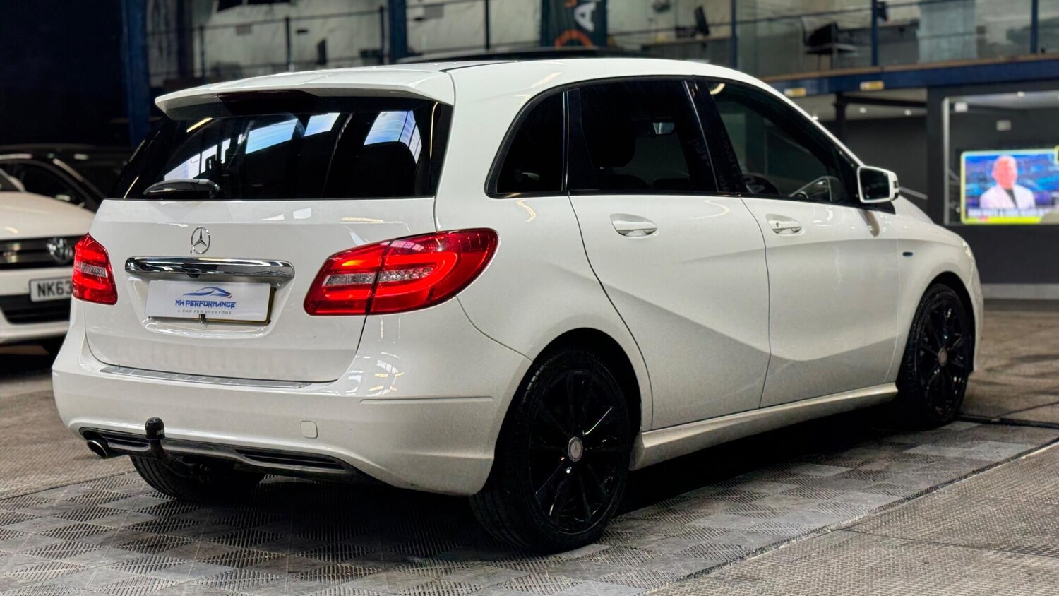 Used Mercedes-Benz B Class 2012 for sale - 77909147: Photo 36