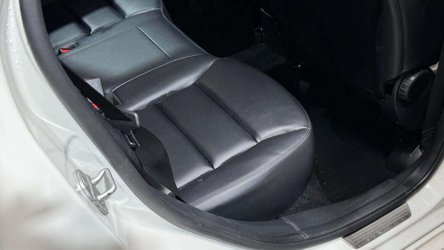 Used Mercedes-Benz B Class 2012 for sale - 77909147: Photo 43