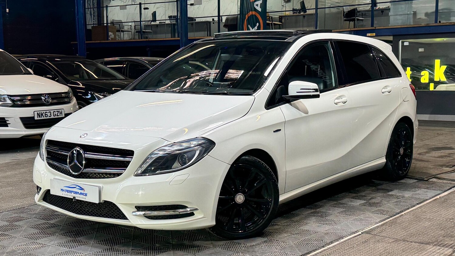 Used Mercedes-Benz B Class 2012 for sale - 77909147: Photo 65