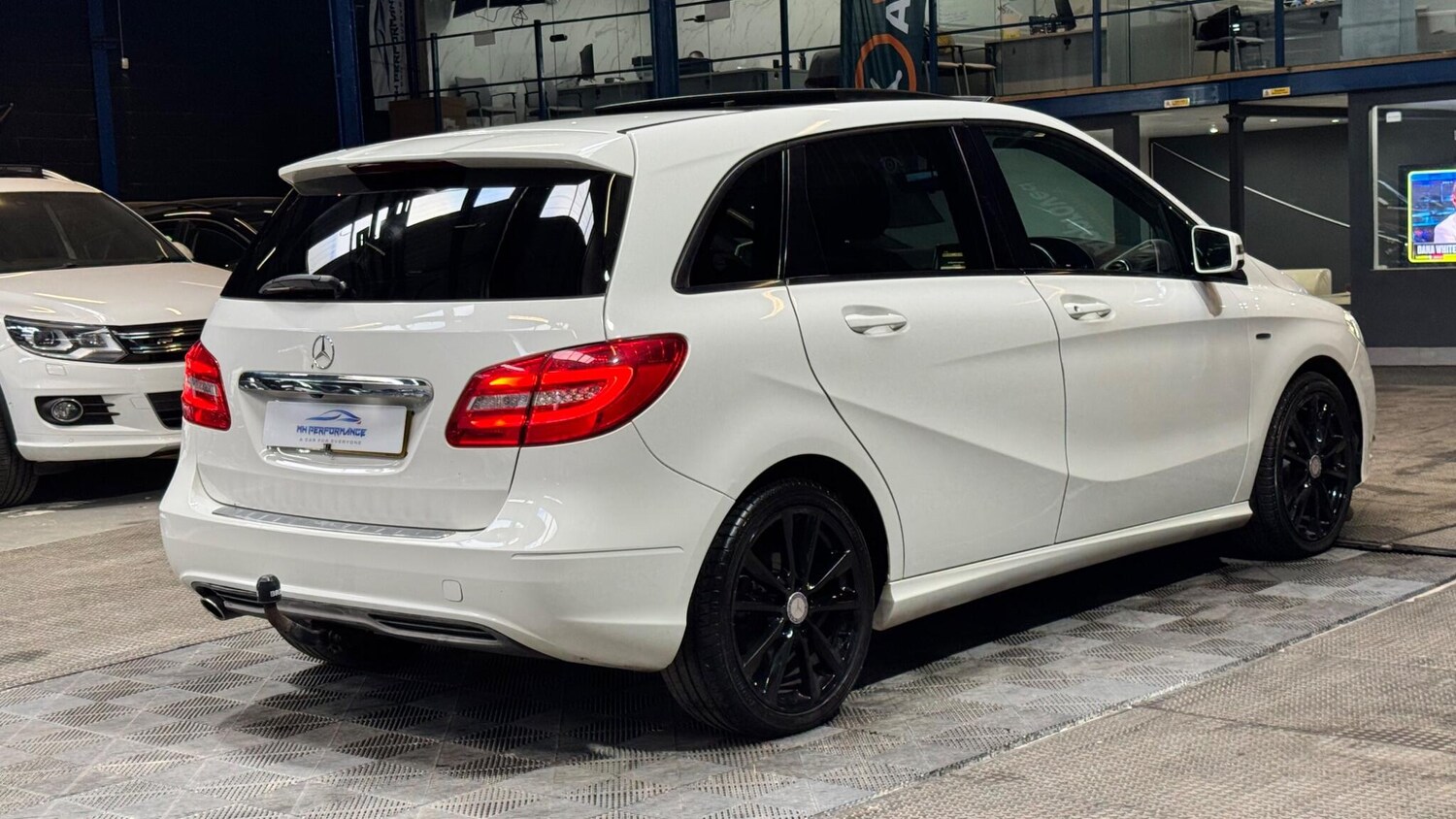 Used Mercedes-Benz B Class 2012 for sale - 77909147: Photo 66