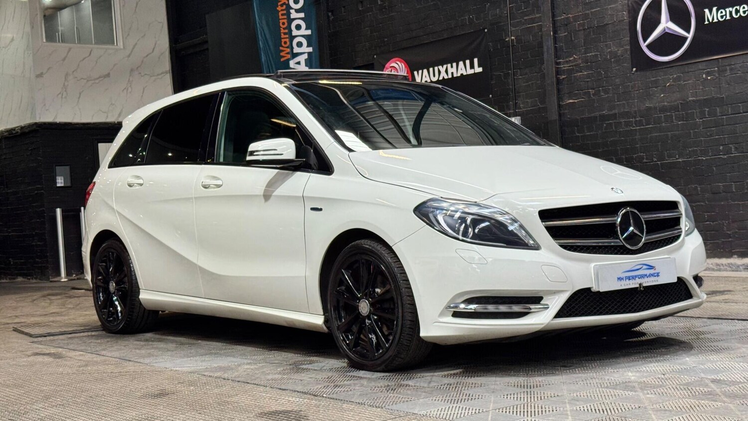Used Mercedes-Benz B Class 2012 for sale - 77909147: Photo 76