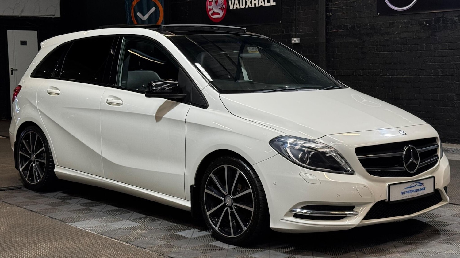 Used Mercedes-Benz B Class 2014 for sale - 77411563: Photo 18