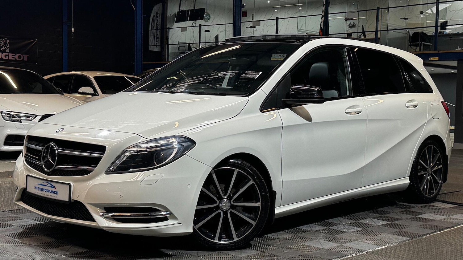 Used Mercedes-Benz B Class 2014 for sale - 77411563: Photo 37