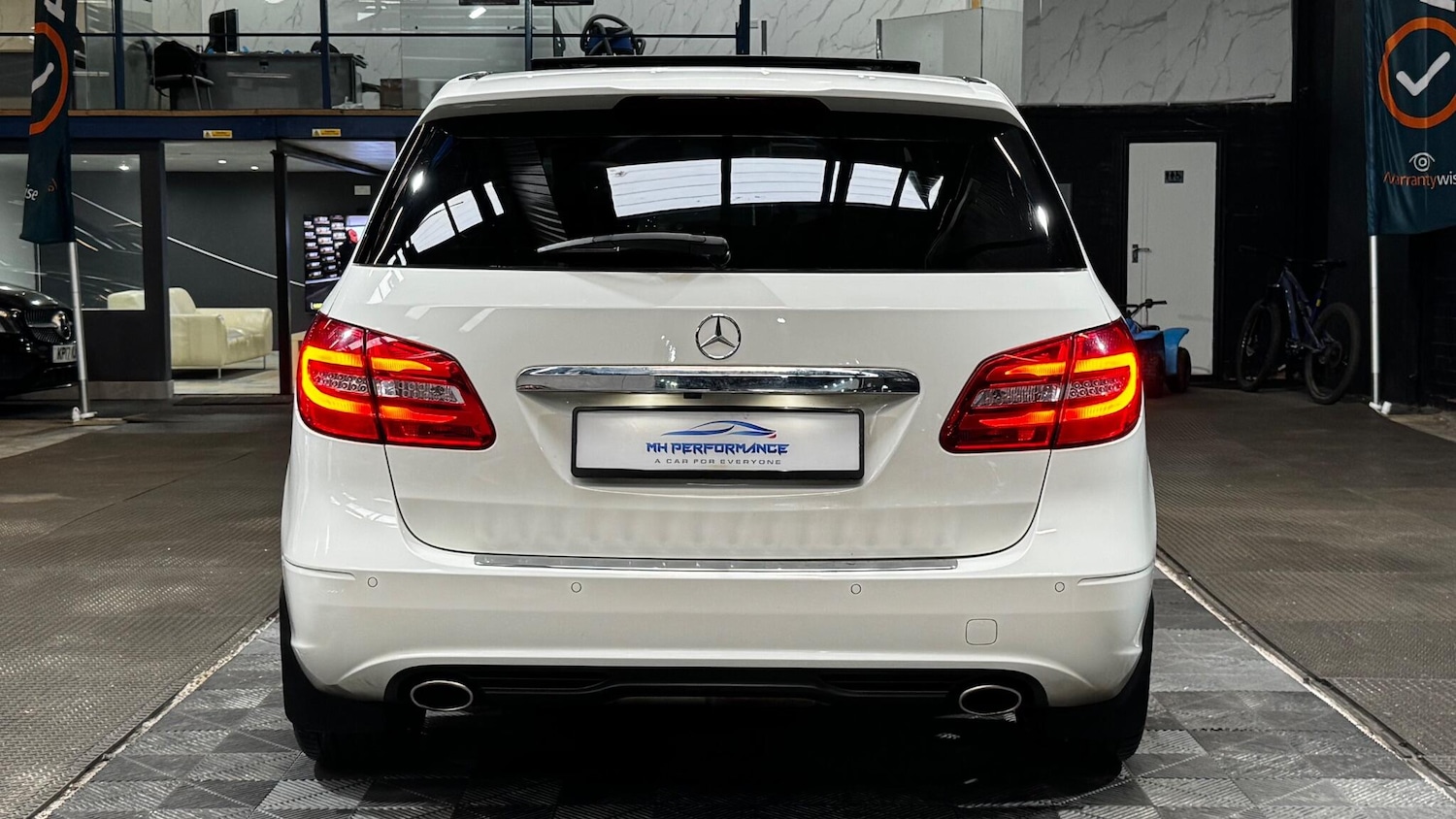 Used Mercedes-Benz B Class 2014 for sale - 77411563: Photo 4