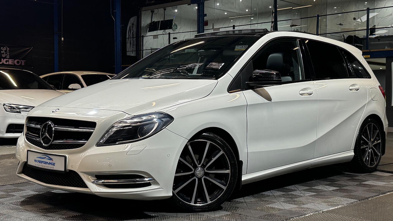 Used Mercedes-Benz B Class 2014 for sale - 77411563: Photo 47