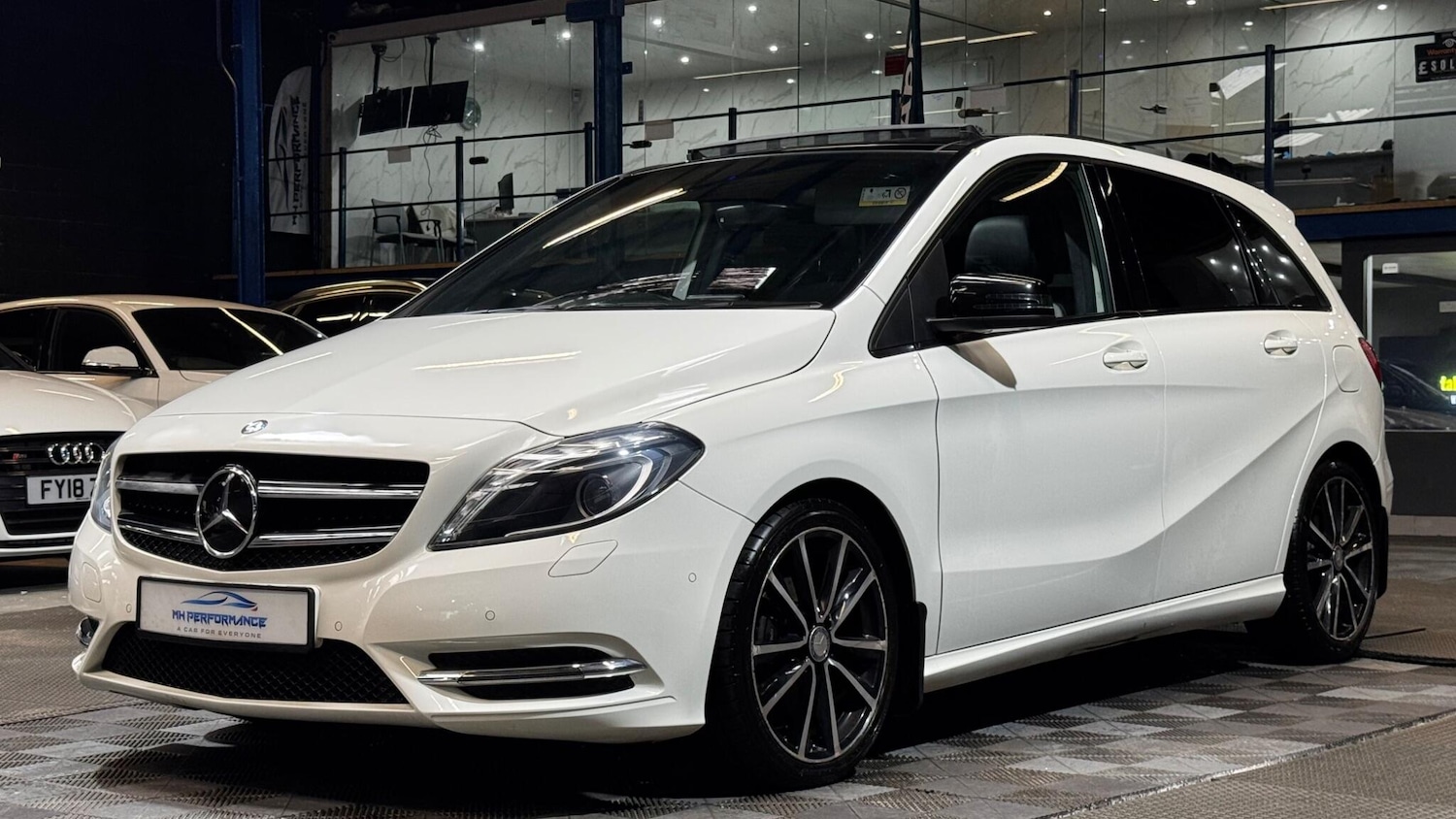 Used Mercedes-Benz B Class 2014 for sale - 77411563: Photo 58