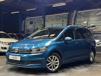 Used Volkswagen Touran 2016 for sale - 75949328: Photo
