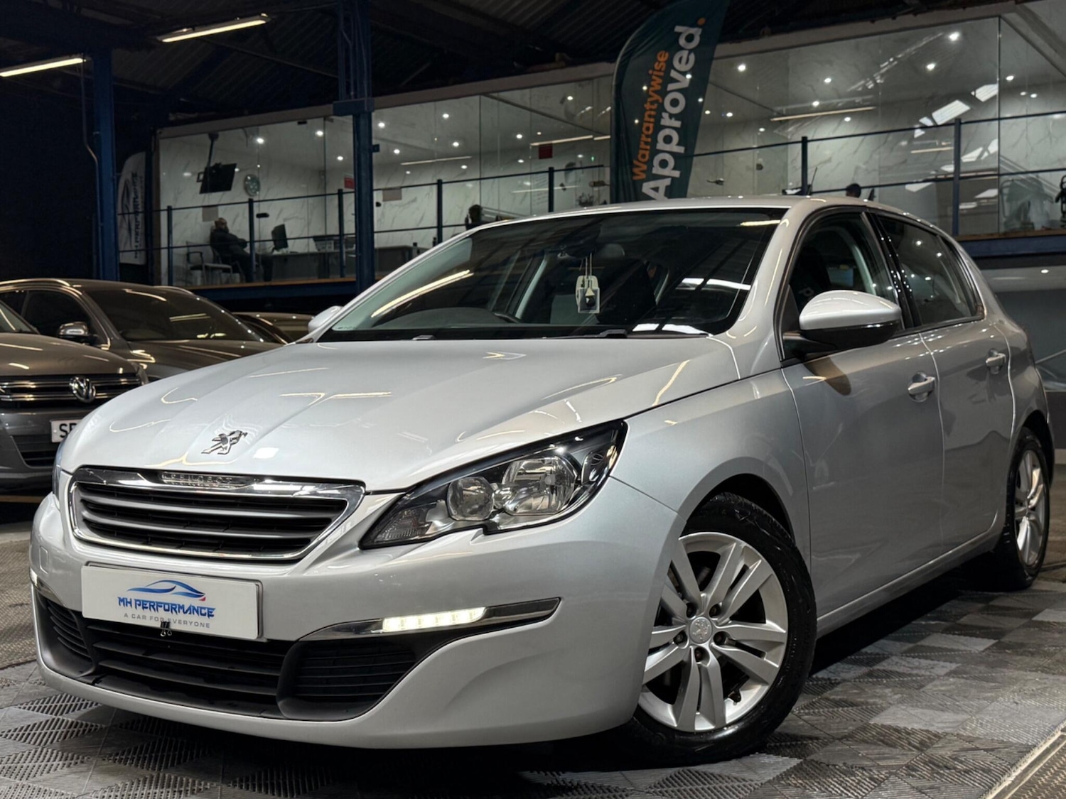 Used Peugeot 308 2015 for sale - 76152767: Photo 12