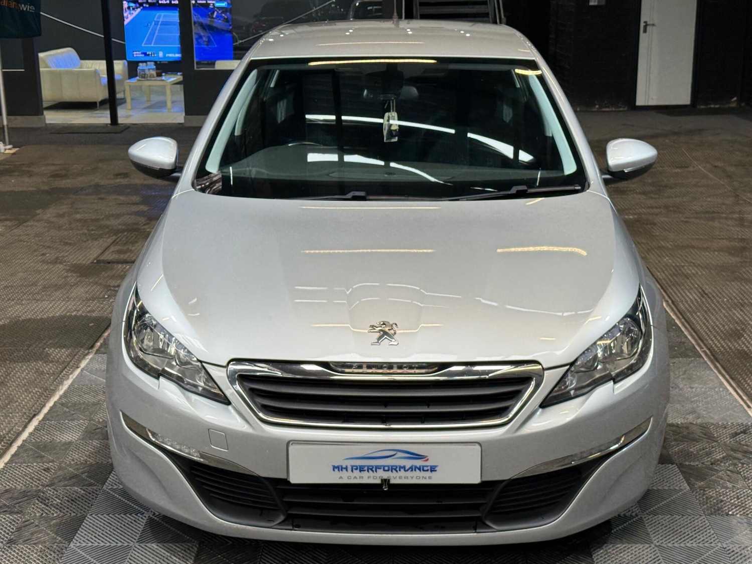 Used Peugeot 308 2015 for sale - 76152767: Photo 2