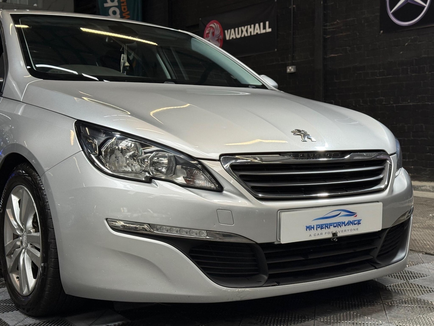 Used Peugeot 308 2015 for sale - 76152767: Photo 22