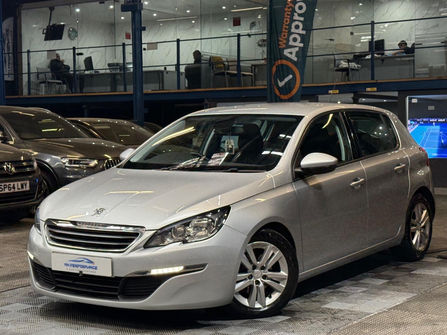 Used Peugeot 308 2015 for sale - 76152767: Photo 24