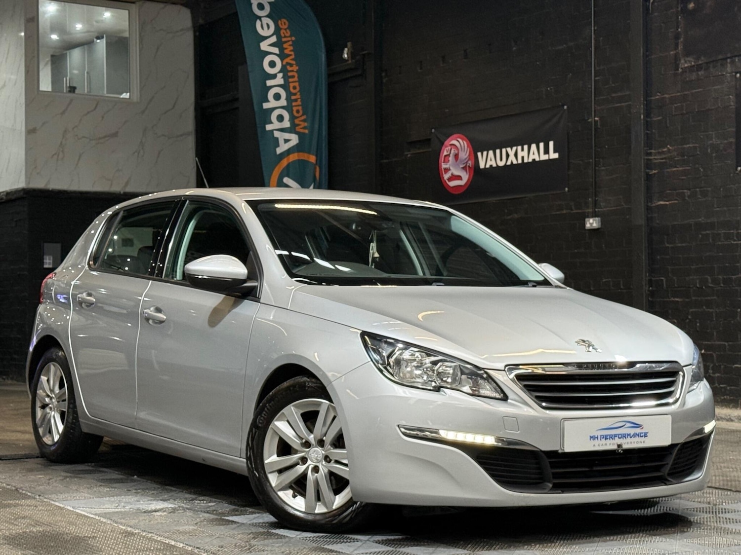 Used Peugeot 308 2015 for sale - 76152767: Photo 27