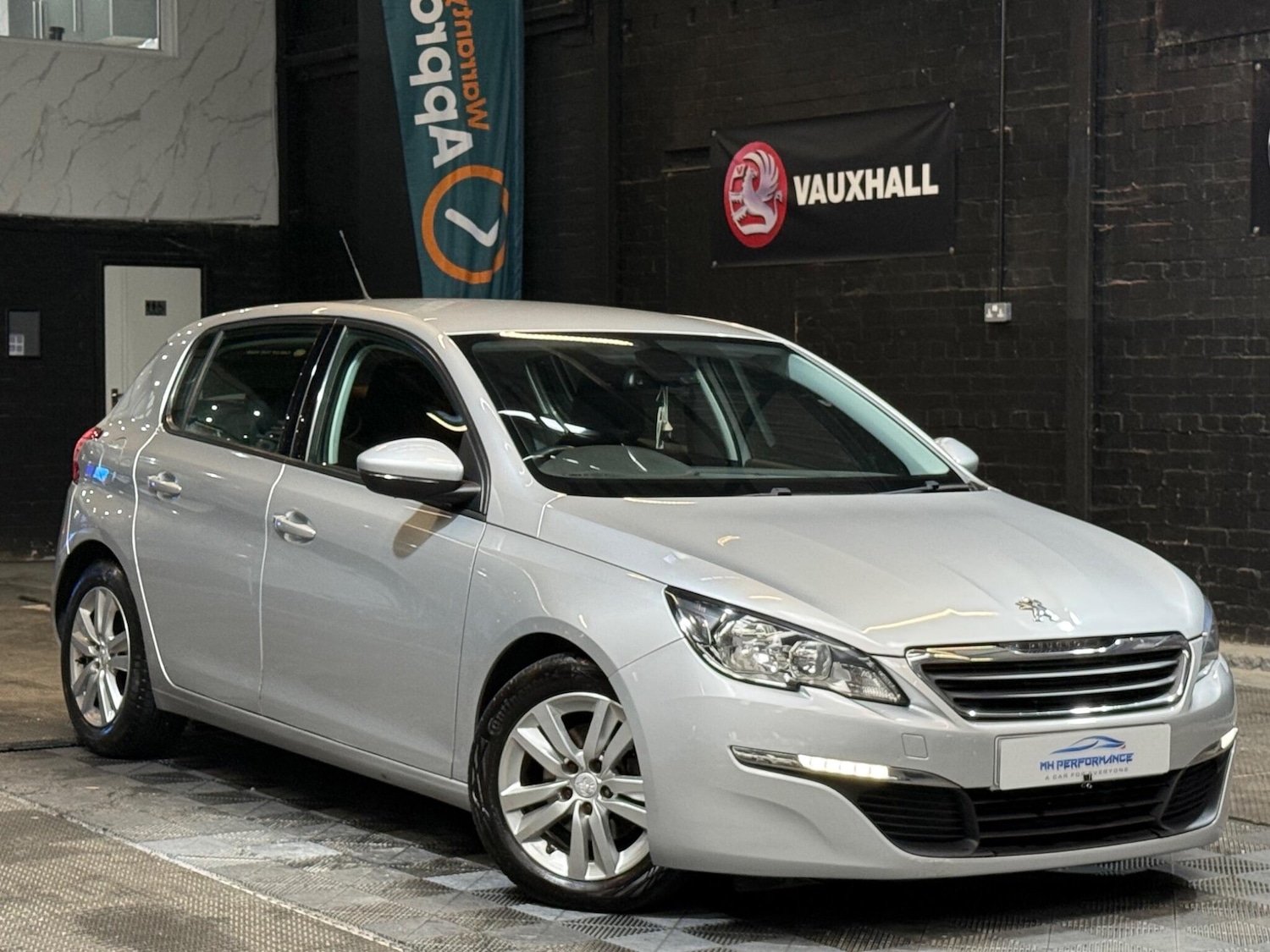 Used Peugeot 308 2015 for sale - 76152767: Photo 3