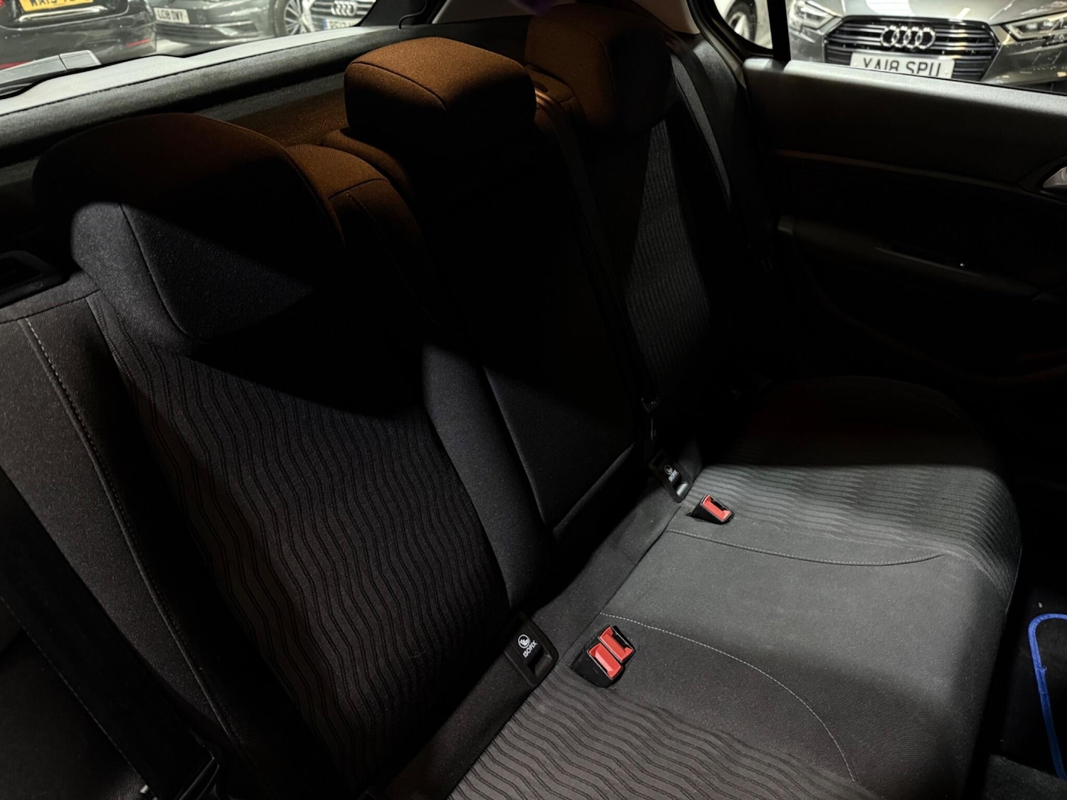 Used Peugeot 308 2015 for sale - 76152767: Photo 32
