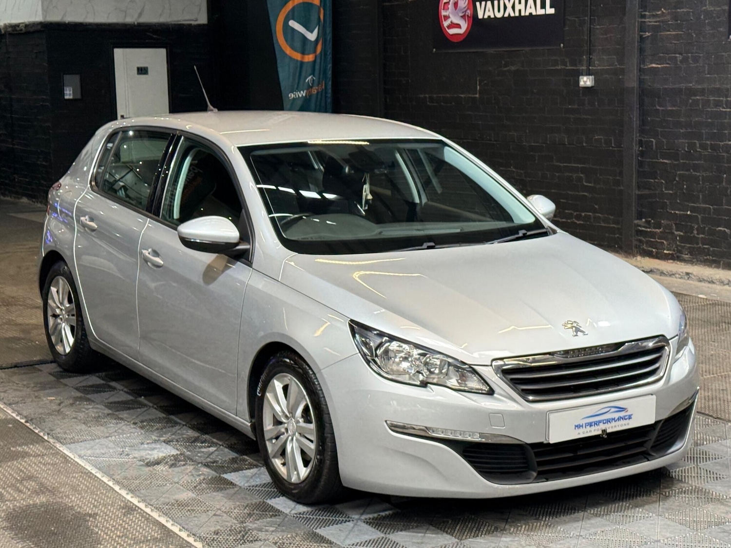 Used Peugeot 308 2015 for sale - 76152767: Photo 37