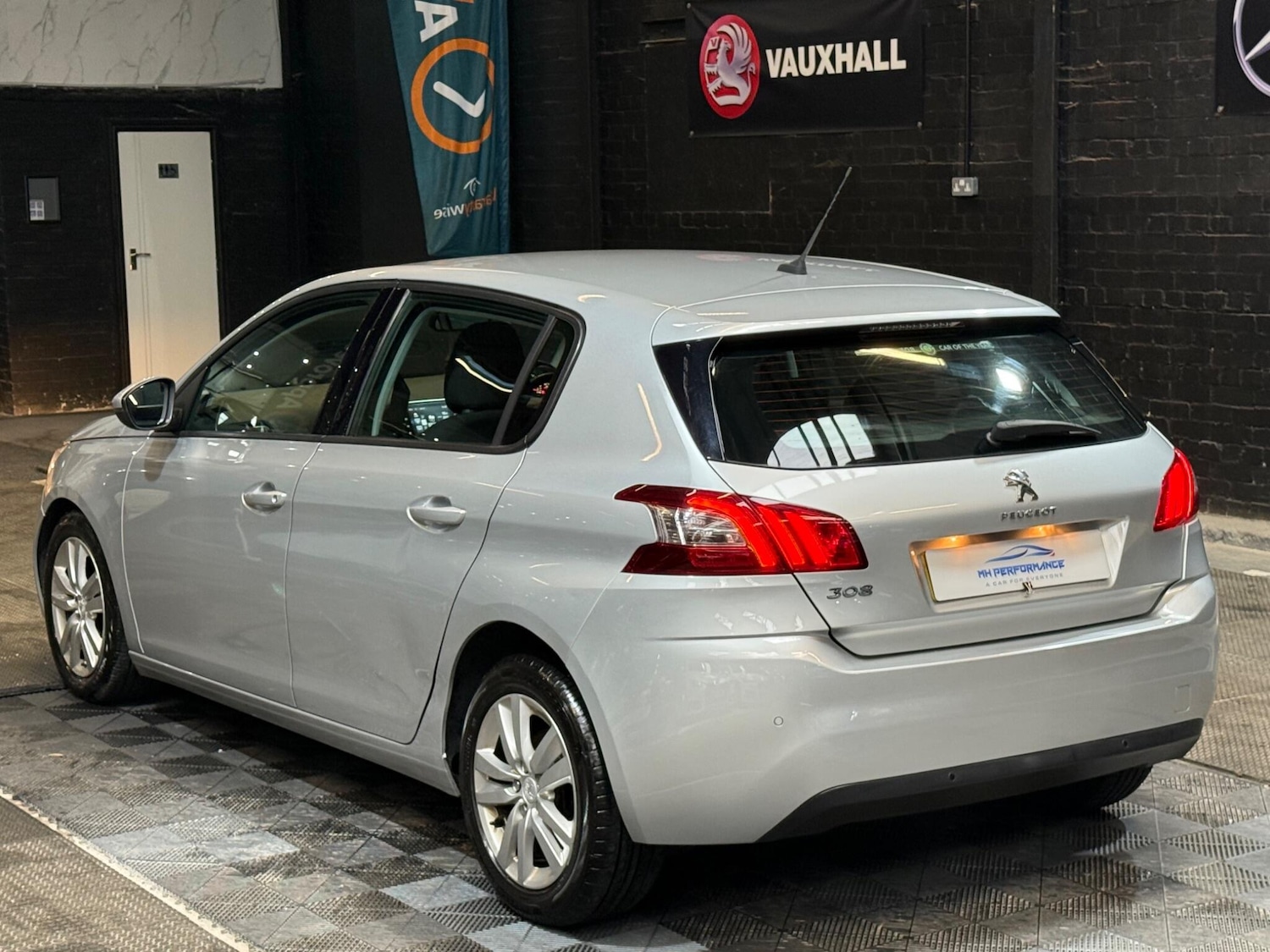 Used Peugeot 308 2015 for sale - 76152767: Photo 41
