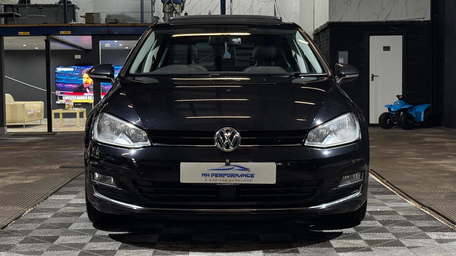 Used Volkswagen Golf 2016 for sale - 77468557: Photo 2