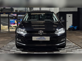 Used Volkswagen Golf 2016 for sale - 77468557: Photo
